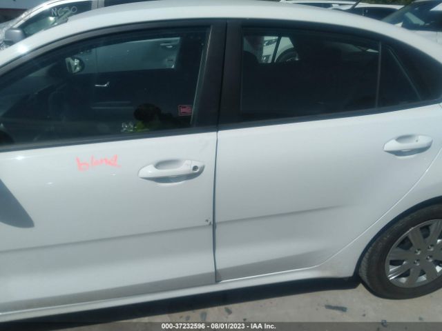 3KPA24AD1ME365016 KIA RIO S