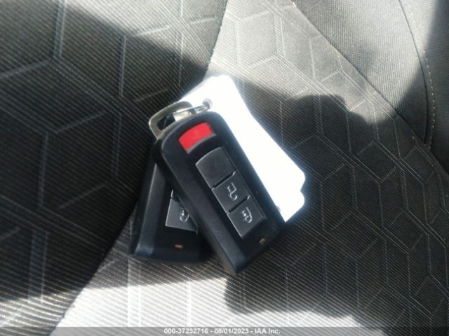 JA4APVAU9MU025292 Mitsubishi Outlander Sport Se