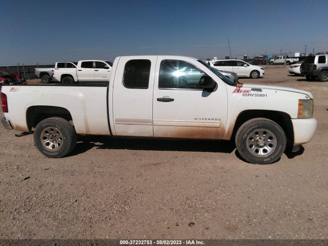 2011 CHEVROLET SILVERADO 1500 LS VIN: 1GCRCREA9BZ280603