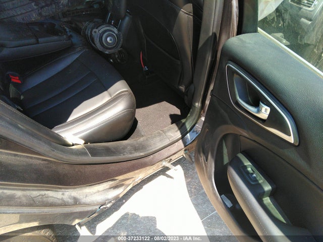 1C3CCCCB0FN582913 Chrysler 200 C