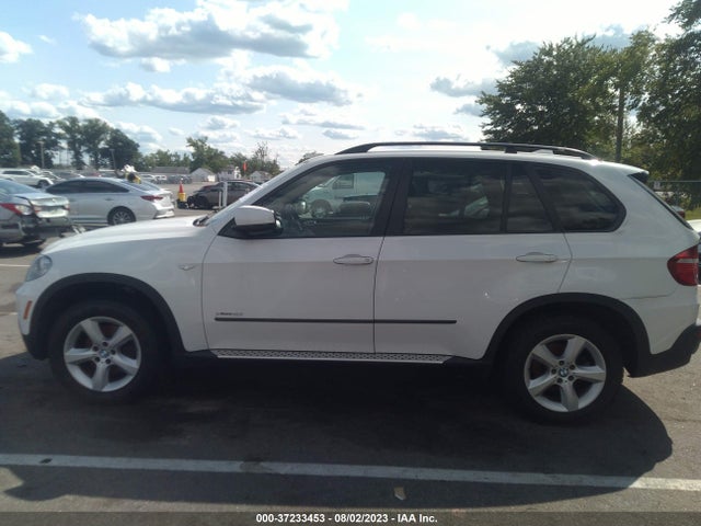 2009 BMW X5 30I VIN: 5UXFE43539L268190