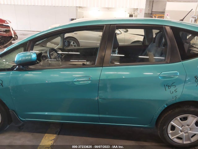 2013 HONDA FIT VIN: JHMGE8H34DC011874