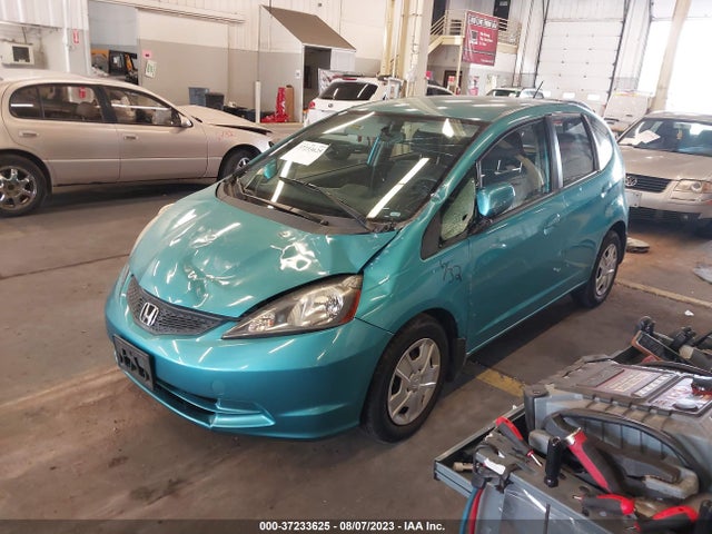 2013 HONDA FIT VIN: JHMGE8H34DC011874