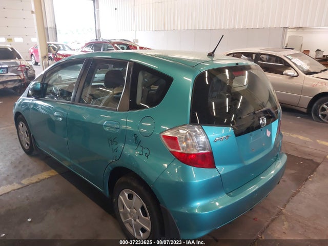 2013 HONDA FIT VIN: JHMGE8H34DC011874
