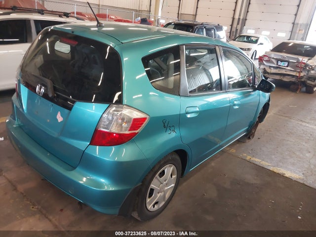 2013 HONDA FIT VIN: JHMGE8H34DC011874