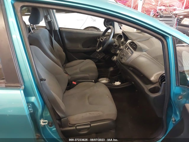 2013 HONDA FIT VIN: JHMGE8H34DC011874