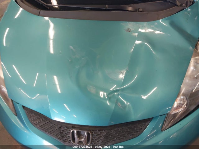 2013 HONDA FIT VIN: JHMGE8H34DC011874