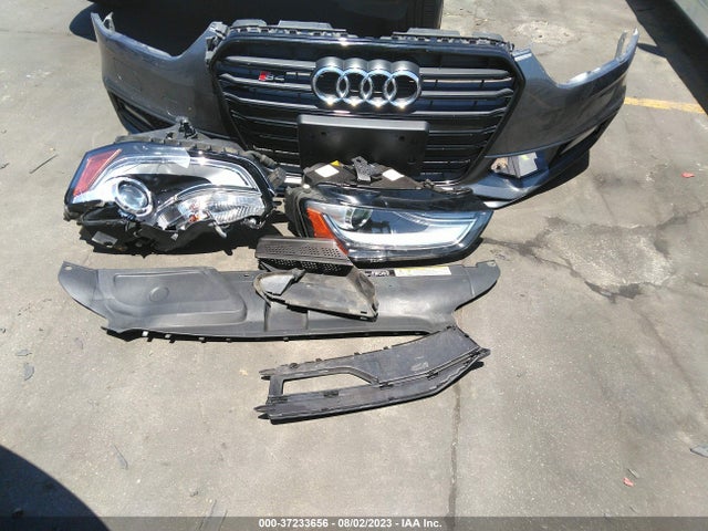 2015 Audi S4, VIN: WAUBGAFL2FA005633