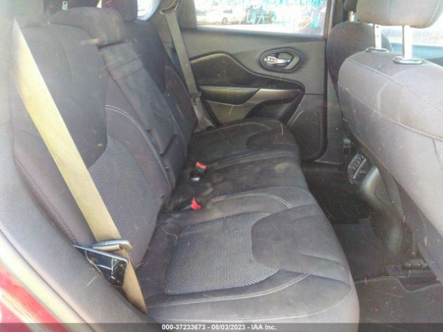 1C4PJLCB0KD331716 Jeep Cherokee Latitude