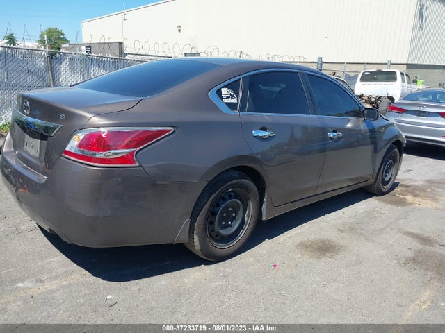 Nissan Altima 2.5 S 2015 1N4AL3APXFC265580 Image 4