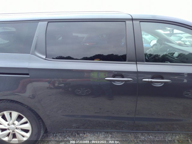 KIA SEDONA LX 2017 KNDMB5C14H6313980 Image 14