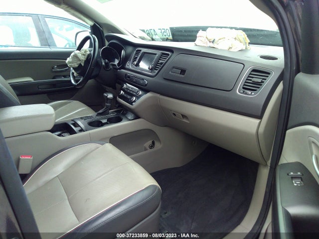 KIA SEDONA LX 2017 KNDMB5C14H6313980 Image 5