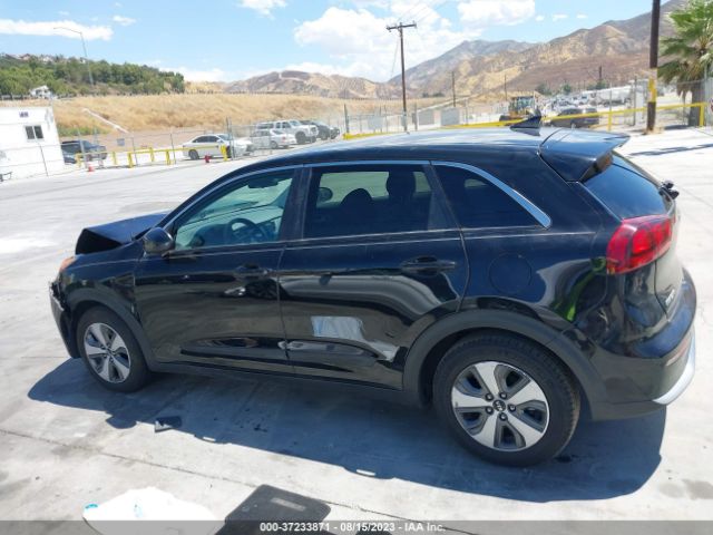 KNDCB3LC4K5274614 KIA NIRO FE