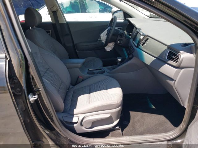 KNDCB3LC4K5274614 KIA NIRO FE