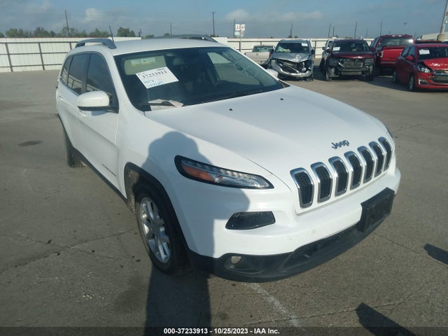 1C4PJLCB4JD503387 Jeep Cherokee Latitude
