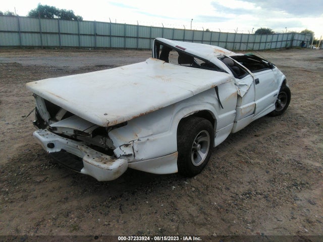 2001 CHEVROLET S-10 LS VIN: 1GCCS19W918220146