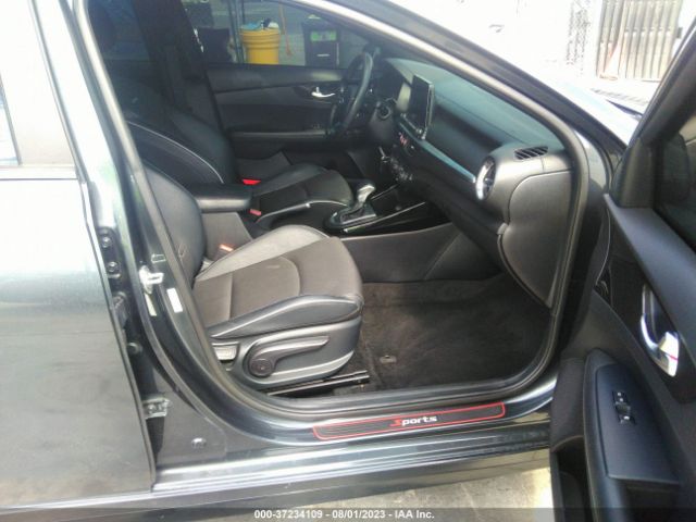 3KPF34AD0LE235181 KIA Forte Gt-line