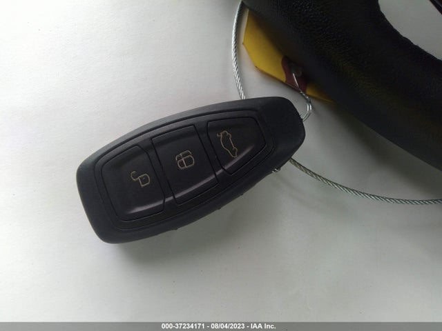 2012 FORD FOCUS TITANIUM VIN: 1FAHP3J27CL270061