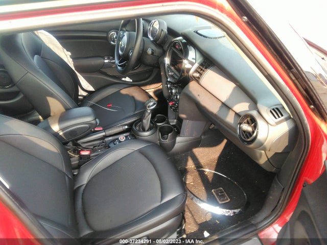 2018 Mini Hardtop, VIN: WMWXU1C58J2F79230