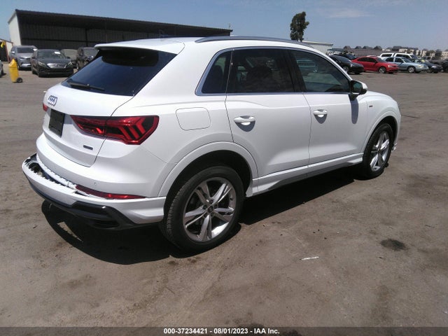 WA1EECF32N1053983 Audi Q3 S Line Premium Plus