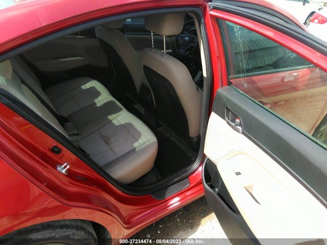 2018 HYUNDAI ELANTRA SEL VIN: 5NPD84LF8JH241116