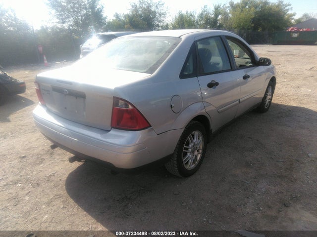 2005 FORD FOCUS S/SE/SES VIN: 1FAFP34NX5W142850