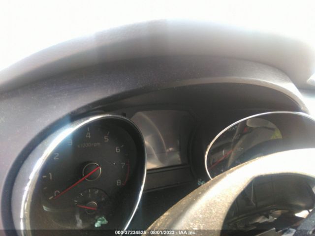 KNDMB5C10G6085944 KIA SEDONA LX