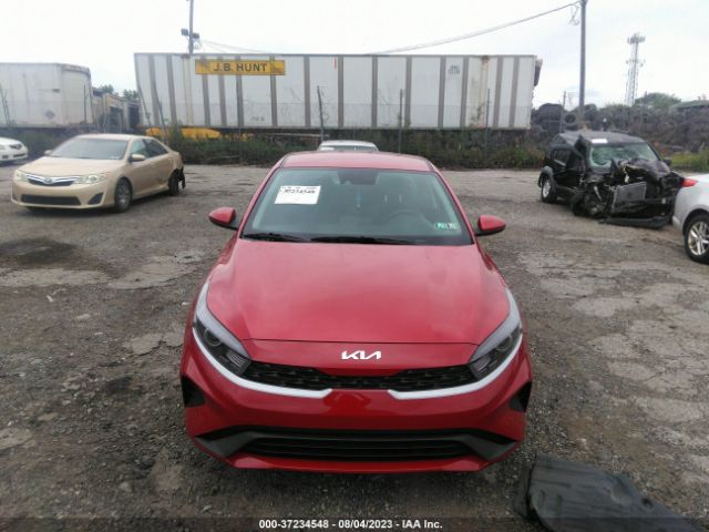 3KPF24AD1PE600928 KIA Forte Lxs