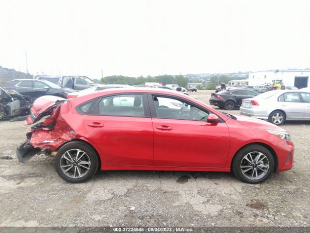 3KPF24AD1PE600928 KIA Forte Lxs