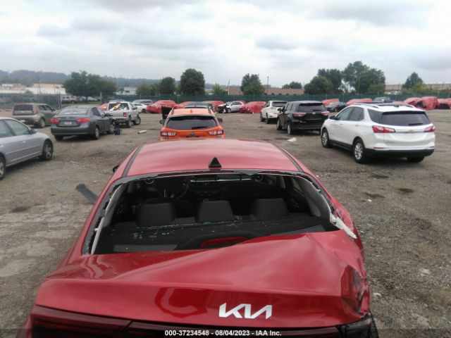 3KPF24AD1PE600928 KIA Forte Lxs