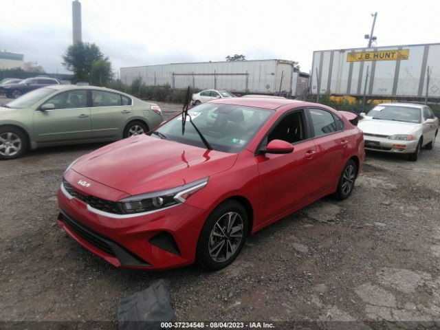 3KPF24AD1PE600928 KIA Forte Lxs