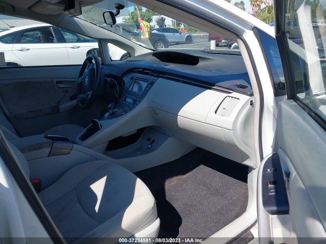 Toyota Prius Four 2015 JTDKN3DU3F0455085 Image 12