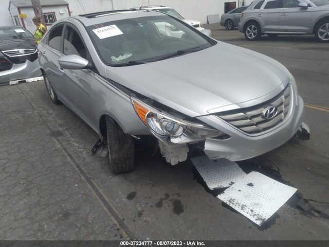 2013 HYUNDAI SONATA SE 2.0T VIN: 5NPEC4AB0DH615581
