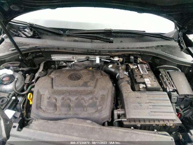 3VVCB7AX7NM054154 Volkswagen Tiguan Se R-line Black