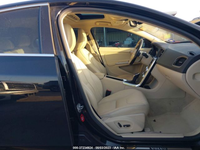 YV140MFK4F2338414 Volvo S60 T5 Drive-e Premier