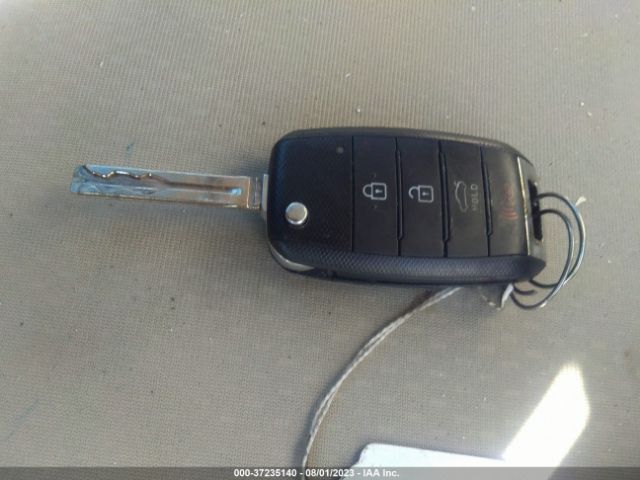 5XXGM4A75FG436596 KIA Optima Lx
