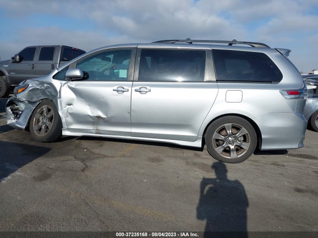 Toyota SIENNA SE 2020 5TDXZ3DC3LS058647 Image 14