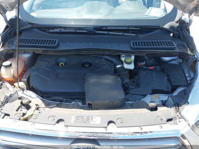 1FMCU0J92HUE48304 Ford Escape Titanium