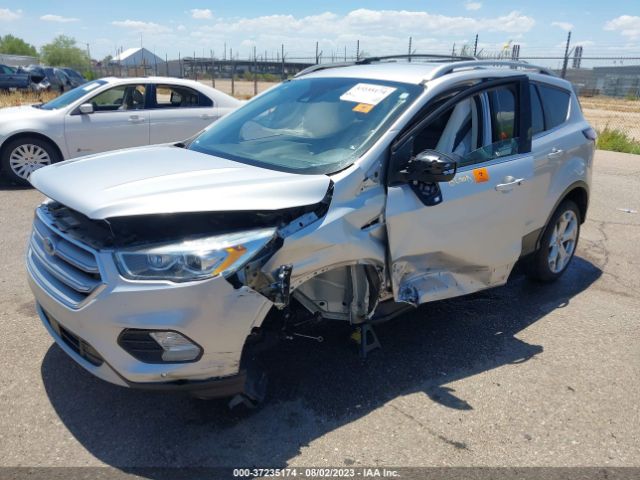 1FMCU0J92HUE48304 Ford Escape Titanium