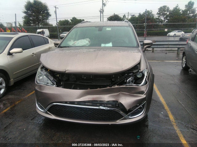 2C4RC1BG9HR584222 Chrysler Pacifica Touring-l