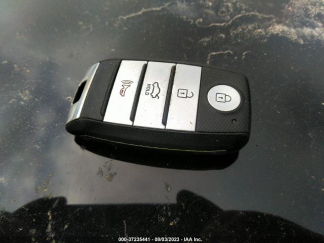 5XXGW4L29HG136431 KIA OPTIMA SX