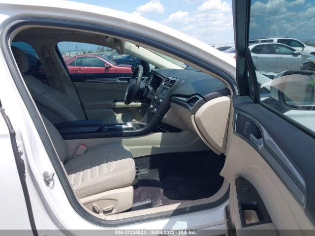 3FA6P0H71HR171607 Ford FUSION SE