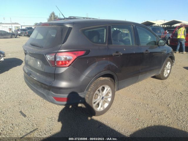1FMCU0F7XHUC38847 Ford ESCAPE S
