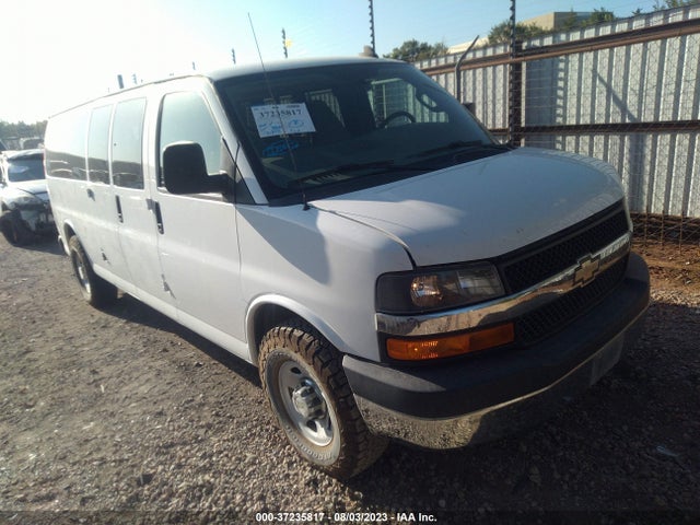 2016 1GAZGPFG9G1155997 main image