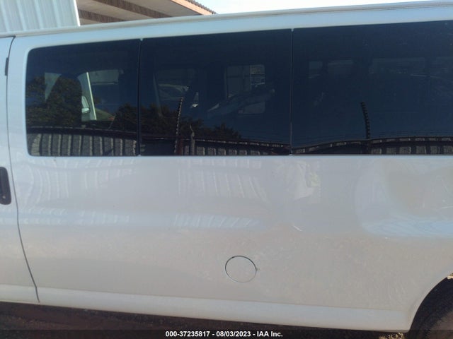 Chevrolet Express Passenger Lt 2016 1GAZGPFG9G1155997 Image 14