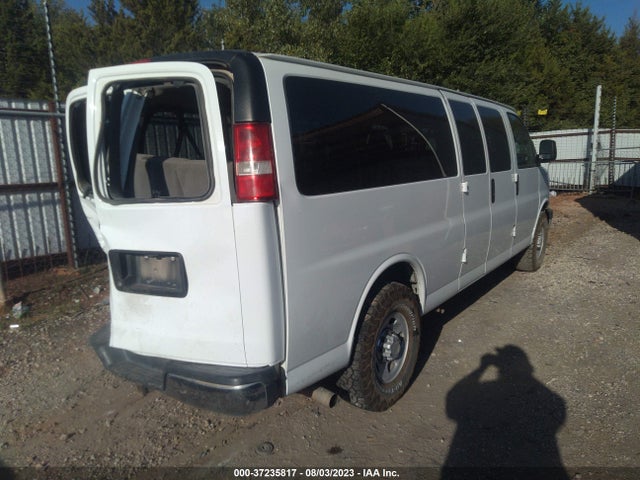 Chevrolet Express Passenger Lt 2016 1GAZGPFG9G1155997 Image 4