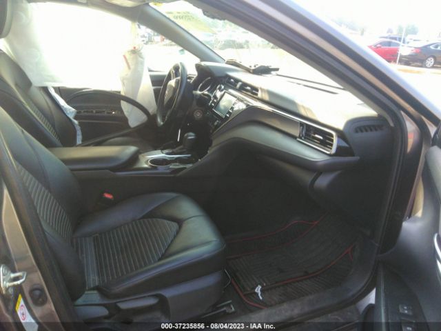 2019 TOYOTA CAMRY 4T1B11HK6KU219747 Photo 4