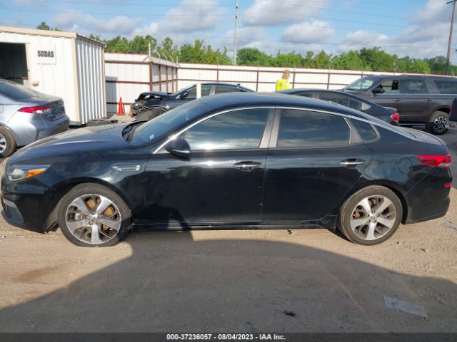 5XXGT4L37KG317729 KIA Optima S