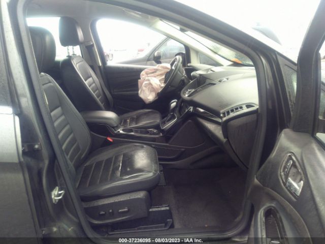 1FADP5FUXHL107061 Ford C-max Energi Titanium