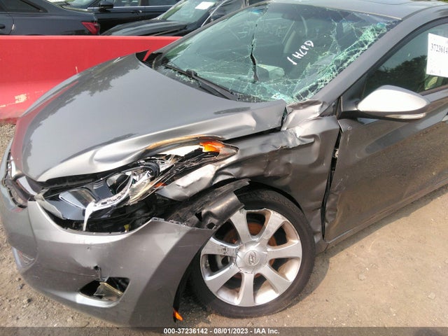 2013 HYUNDAI ELANTRA LIMITED VIN: 5NPDH4AE4DH323231